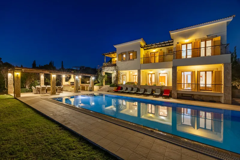 Villa 151 Vilă de Lux - Piscină Privată și Teren de Tenis