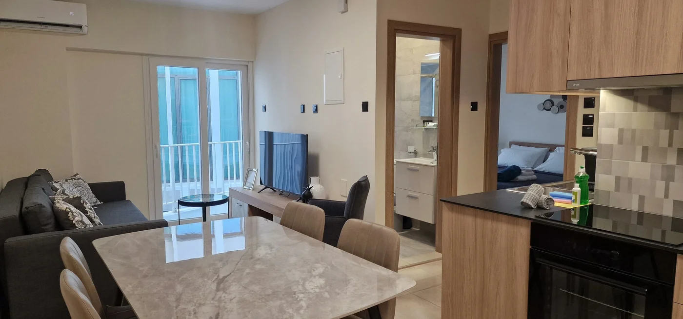 75 Prokymea- Неколико корака од мора, центар града, балкон - bedroom in Limassol, Cyprus