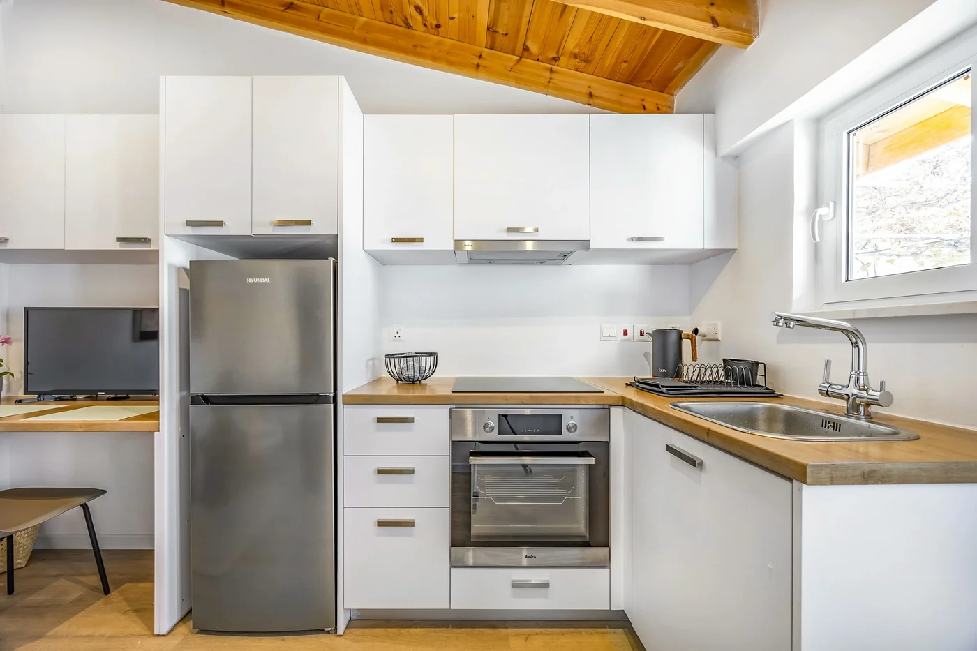 Olga Apt 3 - půvabné studio v přízemí - bedroom in Limassol, Cyprus