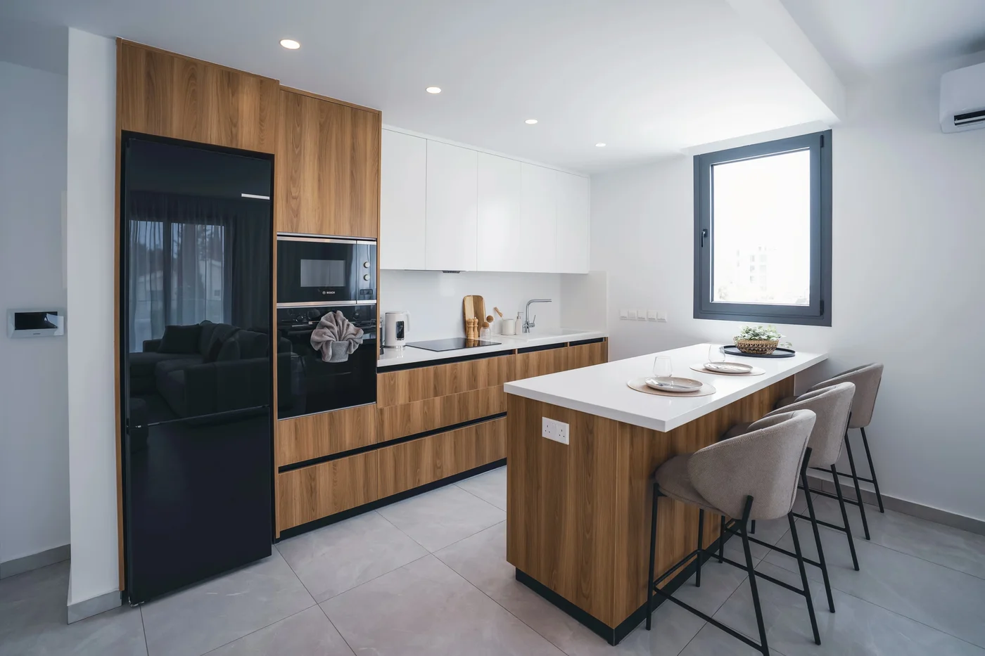 Mira Paphos - Апартман са 2 спаваће собе и приватном терасом - bedroom in Paphos, Cyprus