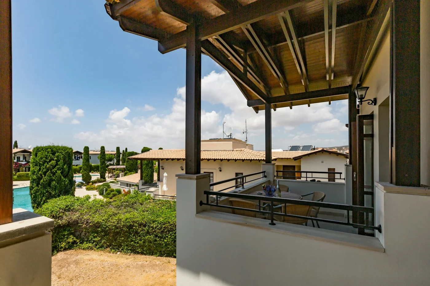 DB11 у близини Aphrodite Hills - Одмор уз заједнички базен - living area in Aphrodite Hills, Cyprus