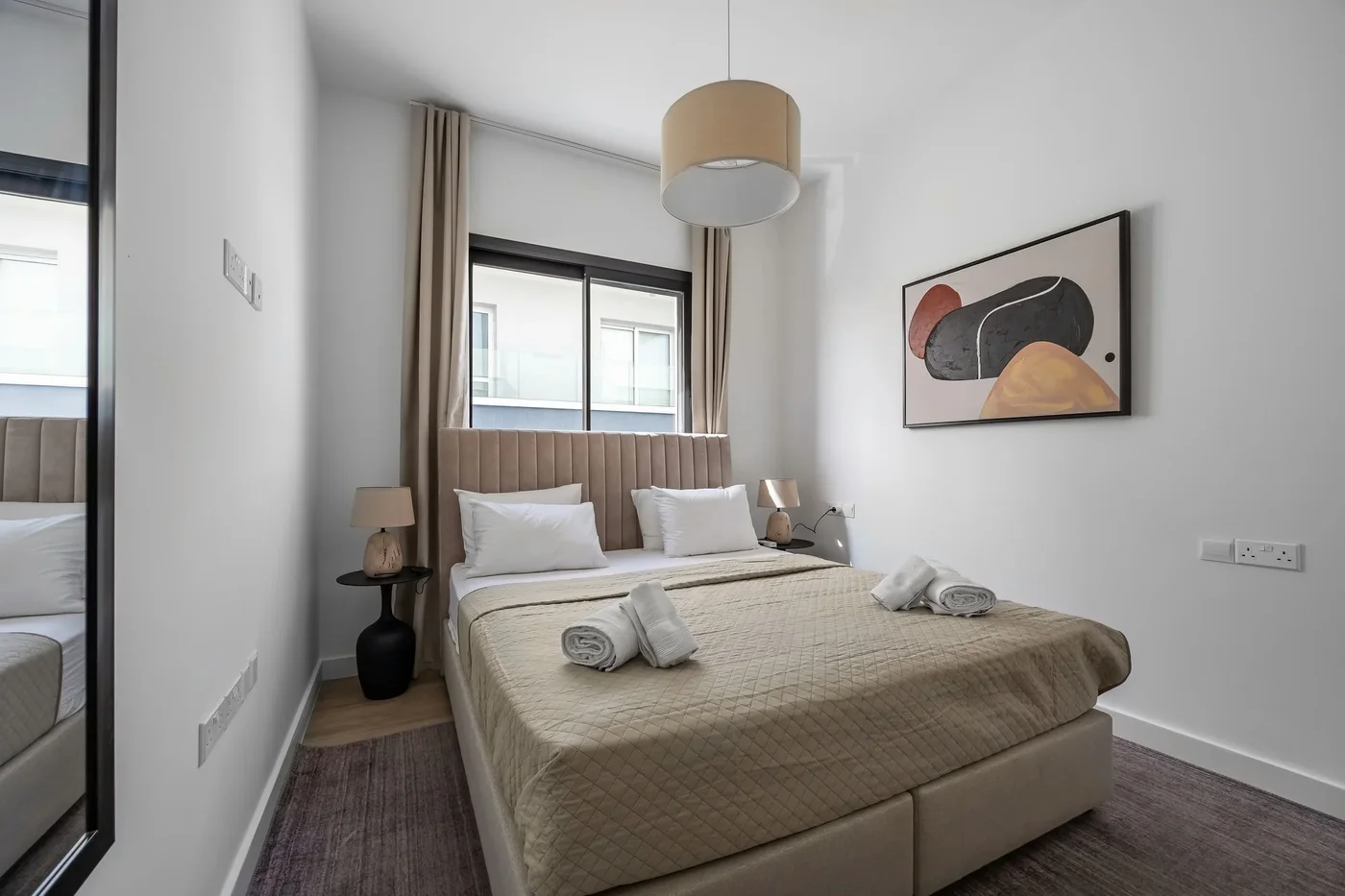 202 Sfiggos - Large Balcony & Shared Rooftop Pool - bathroom in Limassol, Cyprus