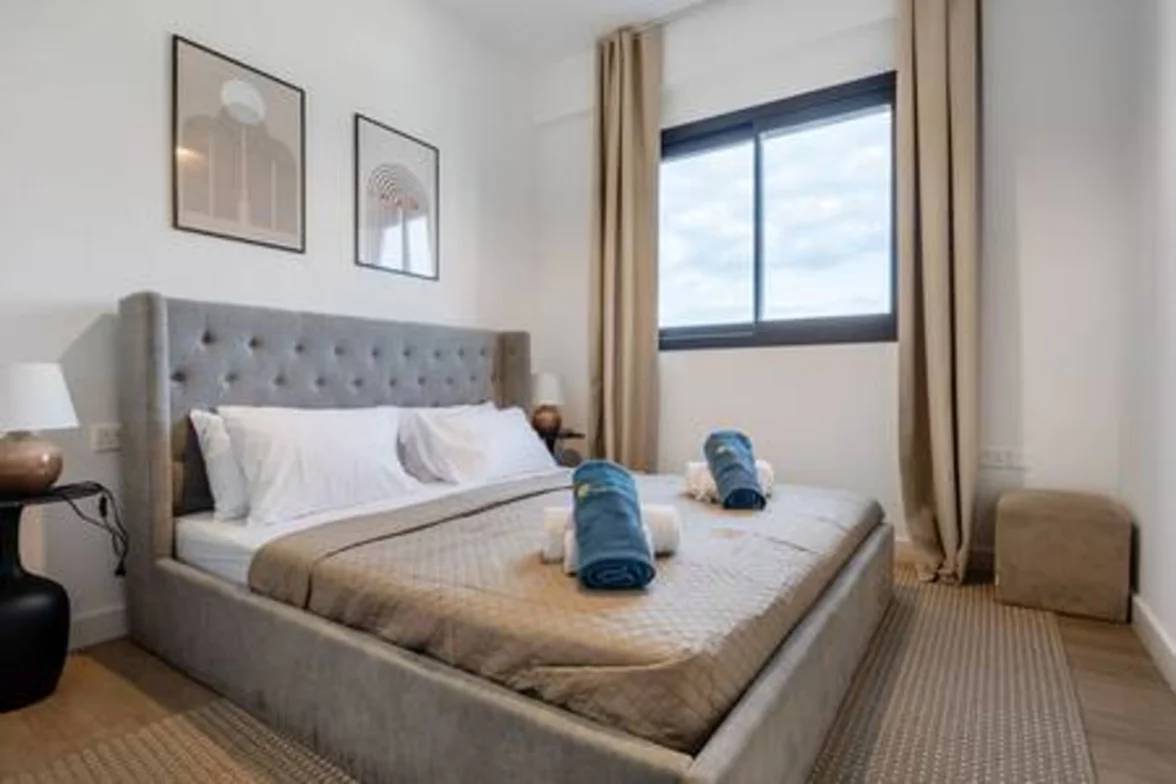 202 Piliou Large Balcony & Shared Rooftop Pool - bathroom in Limassol, Cyprus