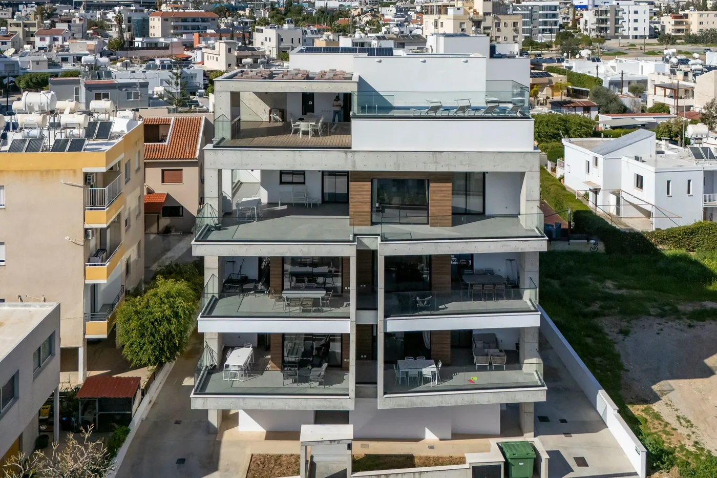 103 Piliou City View Balcony, Shared Rooftop Pool - bathroom in Limassol, Cyprus