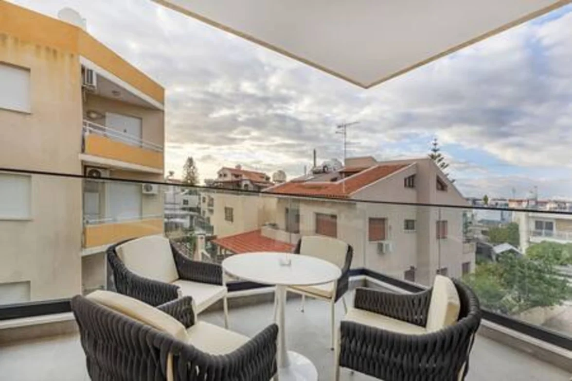 203 Piliou - City Views & Rooftop Pool Access - bedroom in Limassol, Cyprus