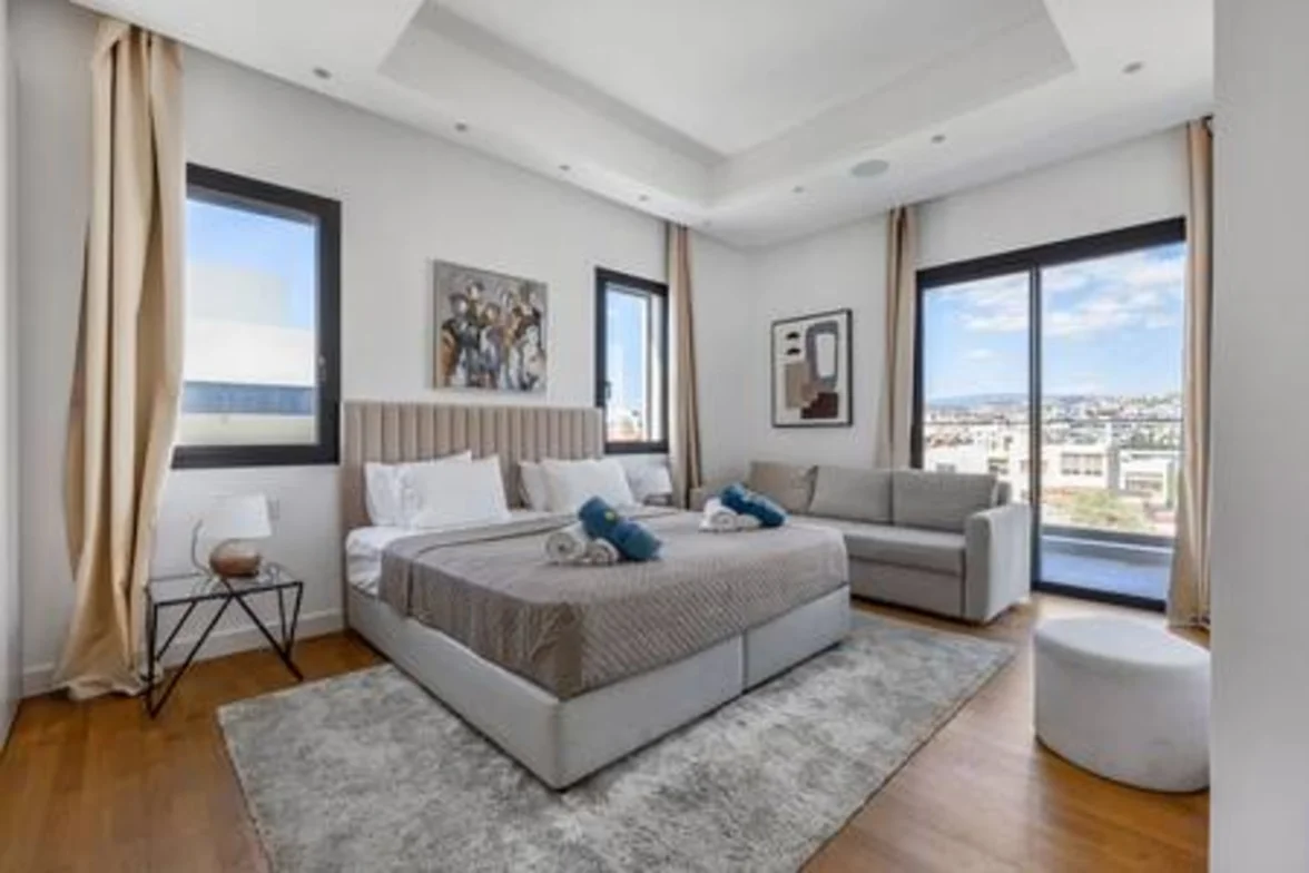 301 Sfiggos – Stor terrasse og felles taktbasseng - living area in Limassol, Cyprus