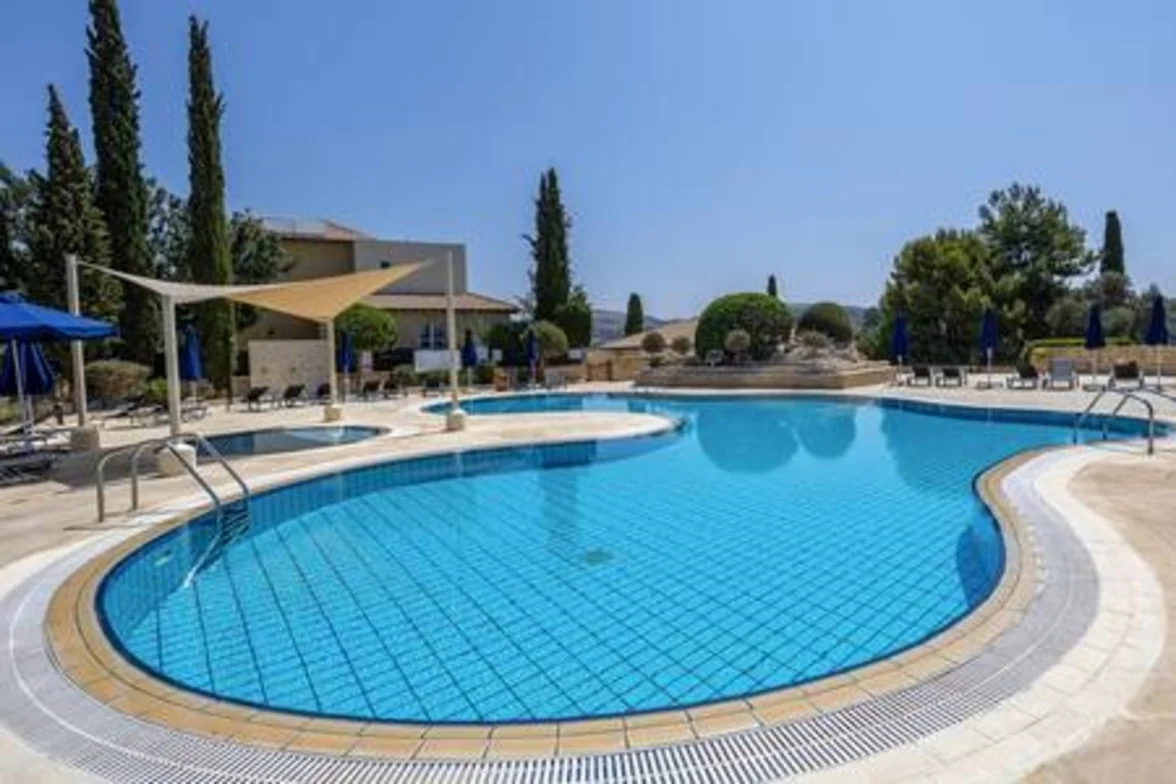 J1 Holiday House Adjacent to Aphrodite Hills - Sea - bathroom in Limassol, Cyprus